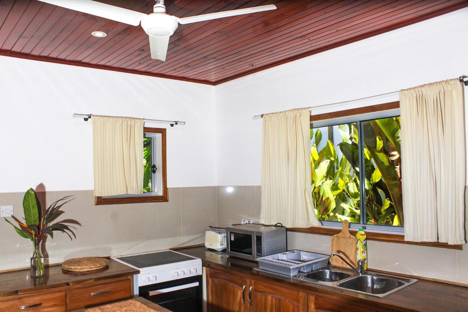באיה סיינטה אנה Nid'Aigle Lodge מראה חיצוני תמונה