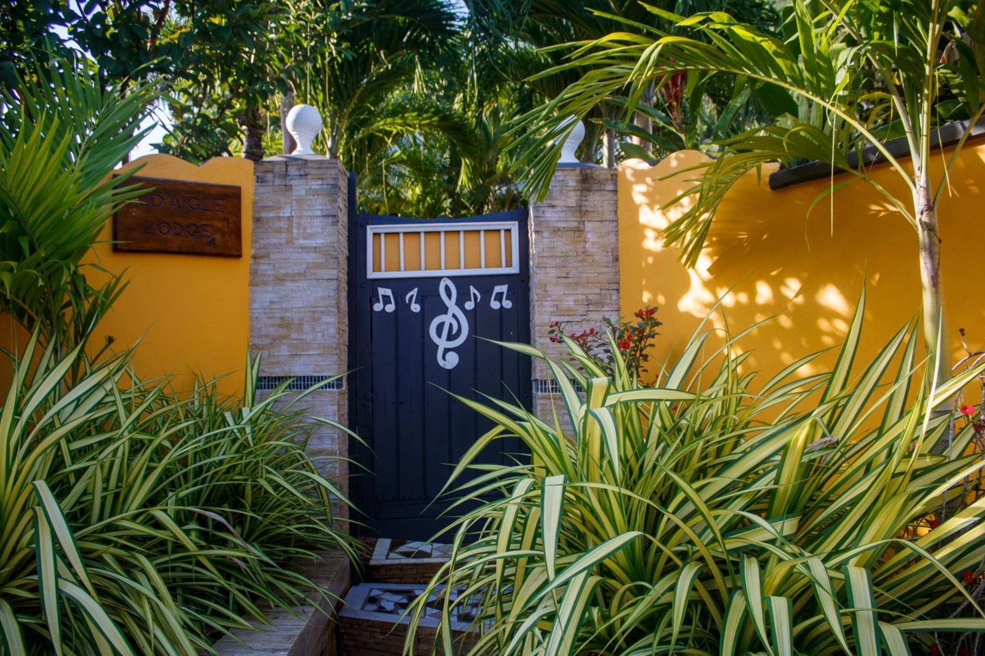 באיה סיינטה אנה Nid'Aigle Lodge מראה חיצוני תמונה