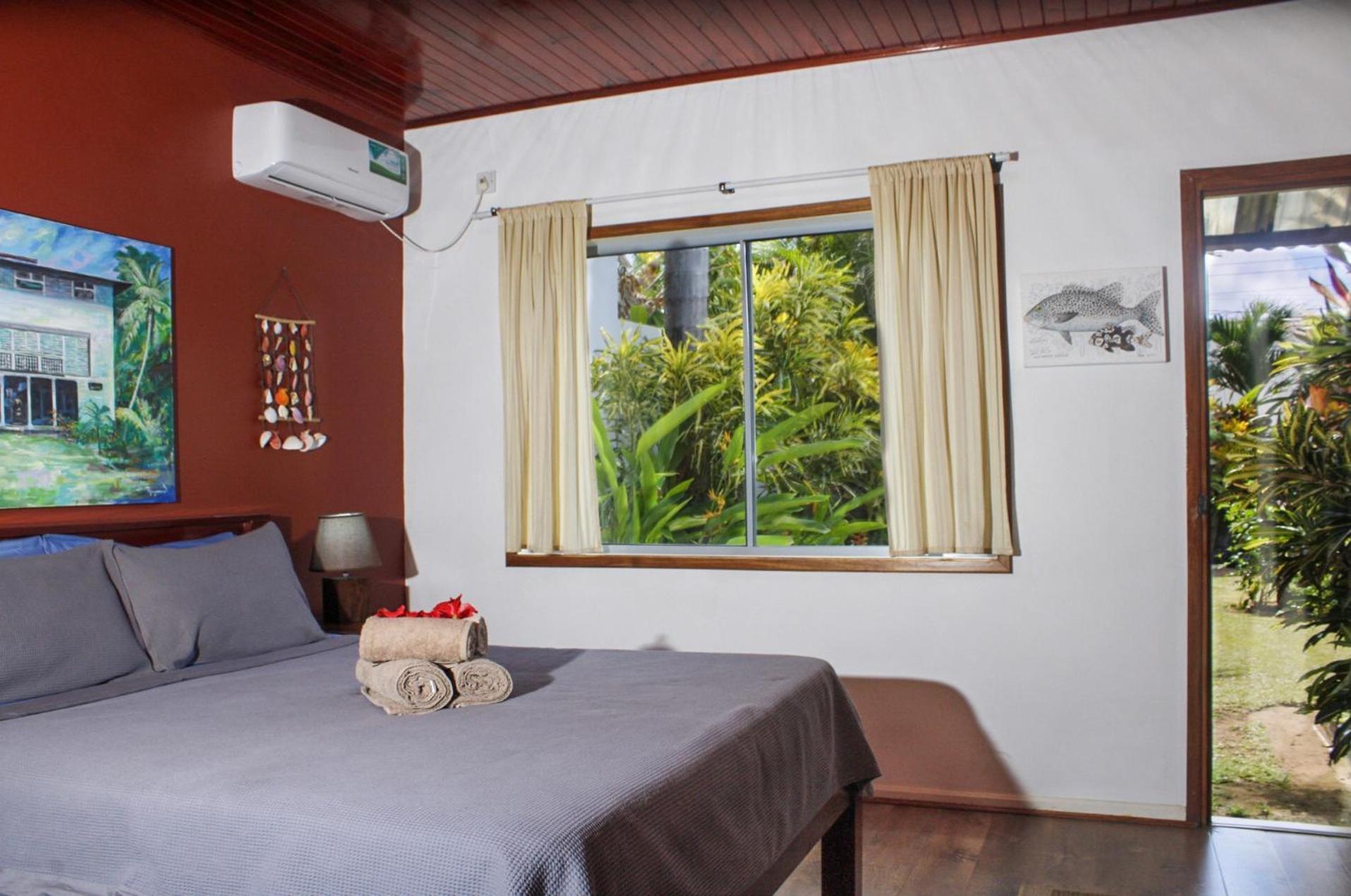 באיה סיינטה אנה Nid'Aigle Lodge מראה חיצוני תמונה